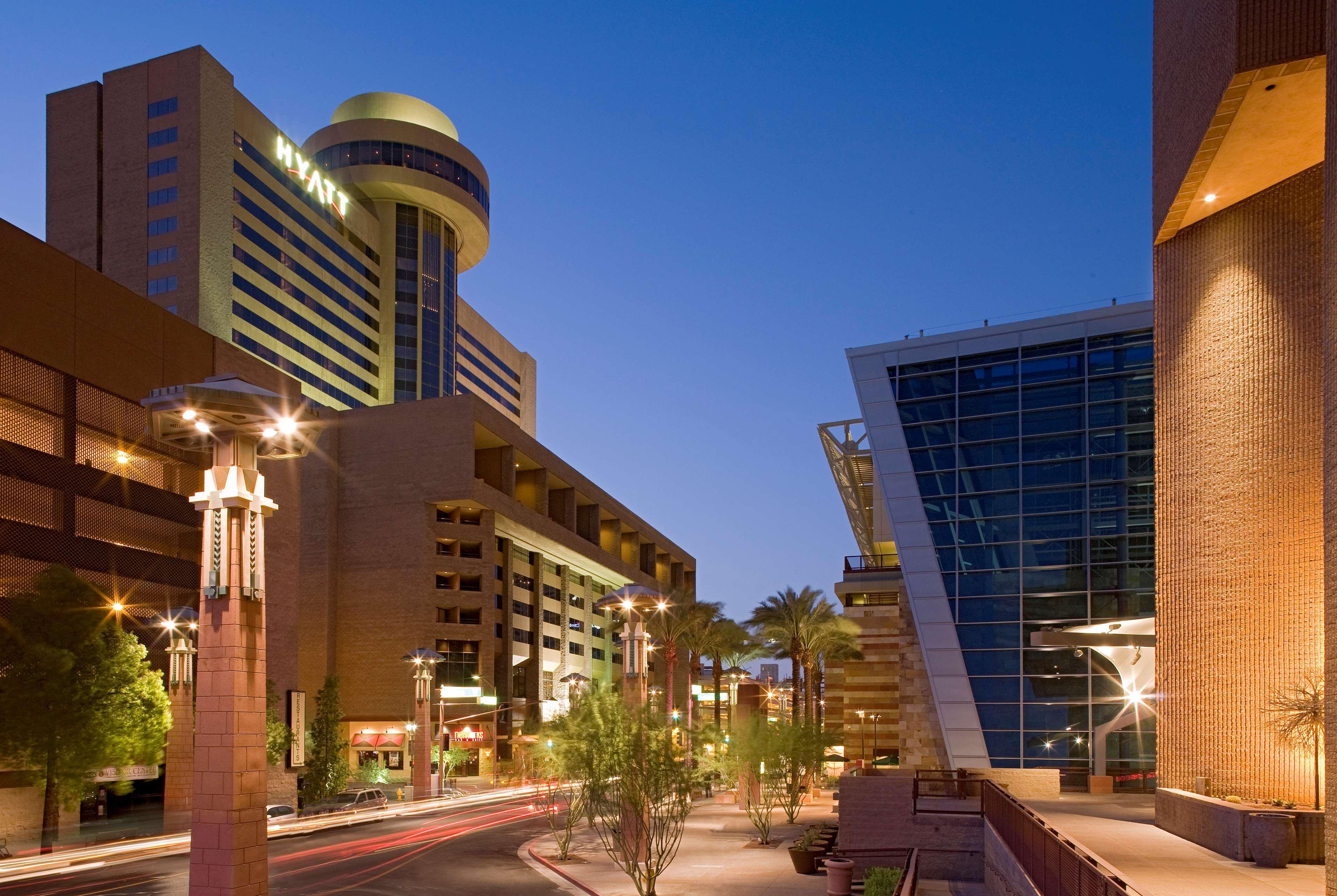 Hyatt Regency Phoenix Downtown - No Destination Fees Exterior foto