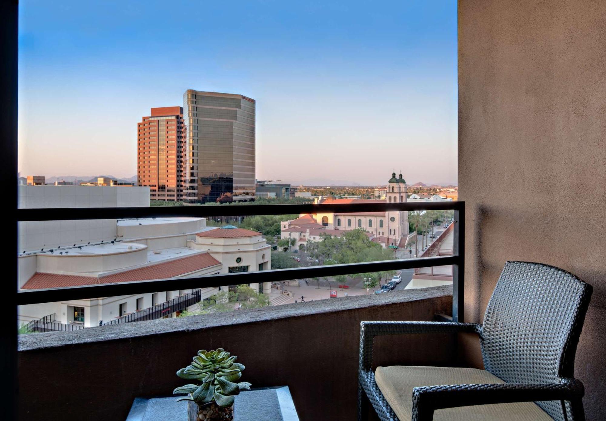 Hyatt Regency Phoenix Downtown - No Destination Fees Exterior foto